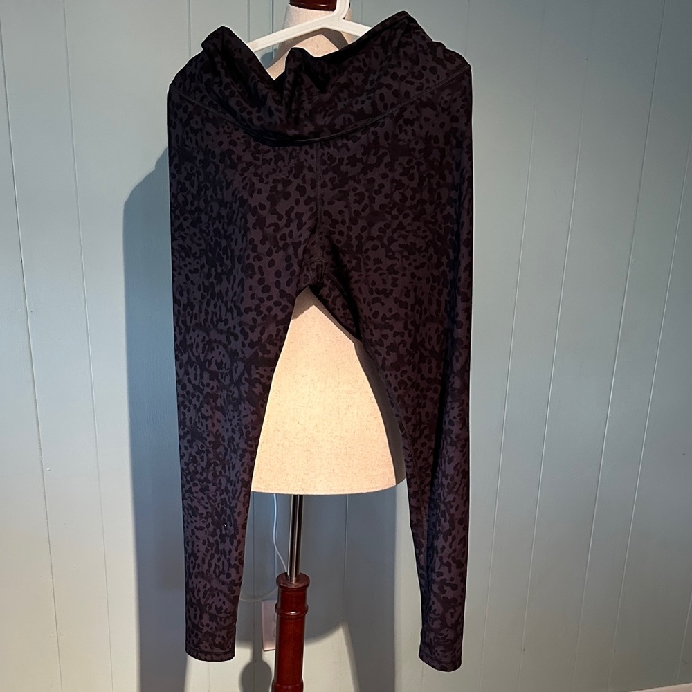 Old Navy Black Leopard Go Dry Print High Waist Leggings